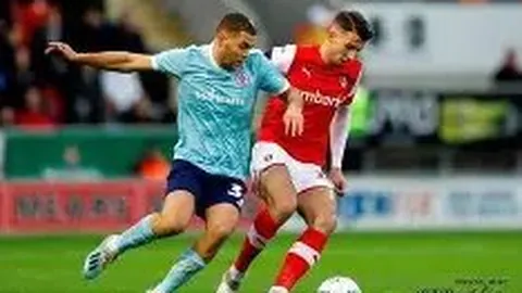 林芊惠在自动化女子赛领先，纪钰爱差一杆居后